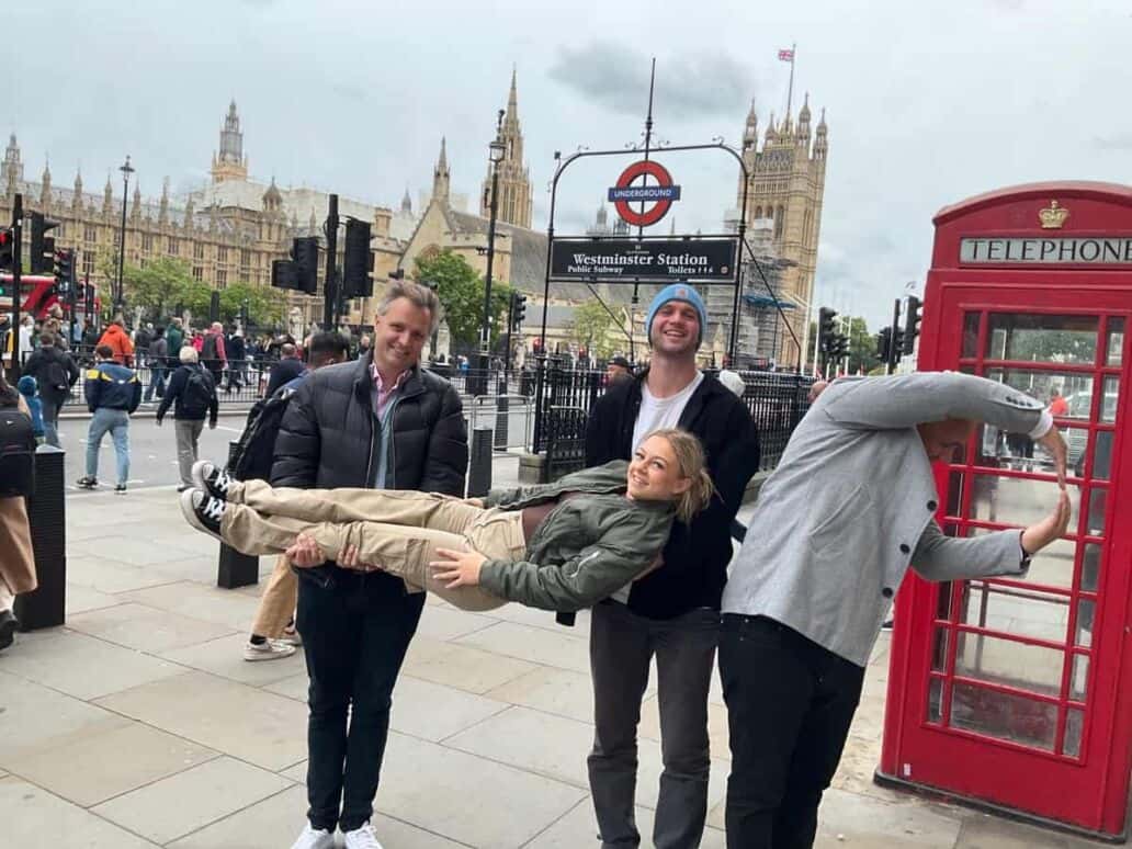 16 Unique Team Away Day Ideas To Inspire Your Staff Team Tactics