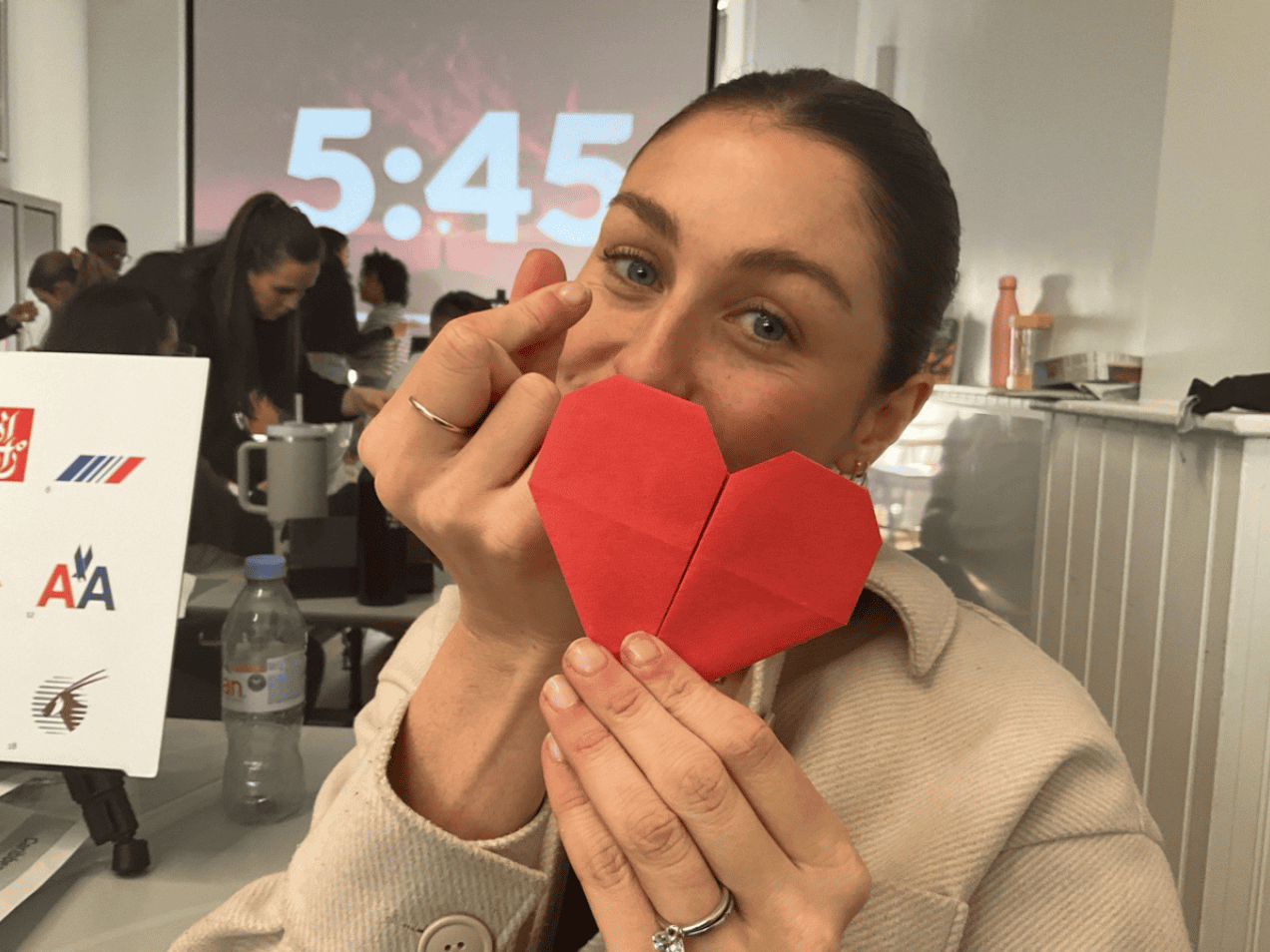 Around the World uai