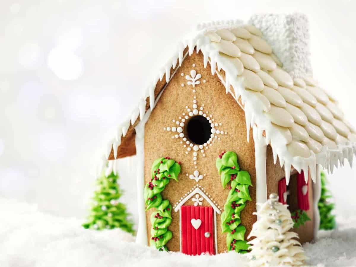 2.Gingerbread House Challenge uai
