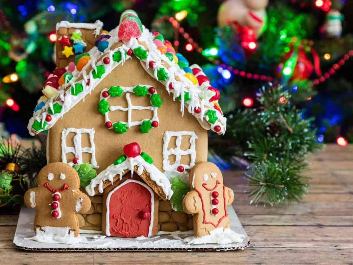 8.Gingerbread House Challenge uai